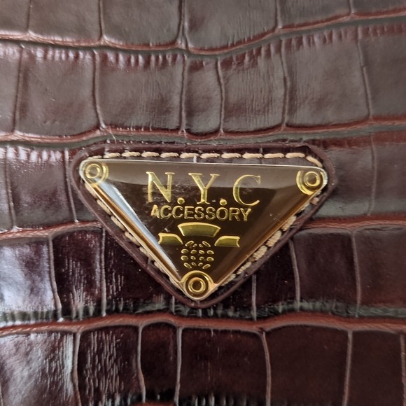 NYC Accessory Womens Purse Brown Croc M Zip Close Handbag Double Handle - Picture 3 of 8